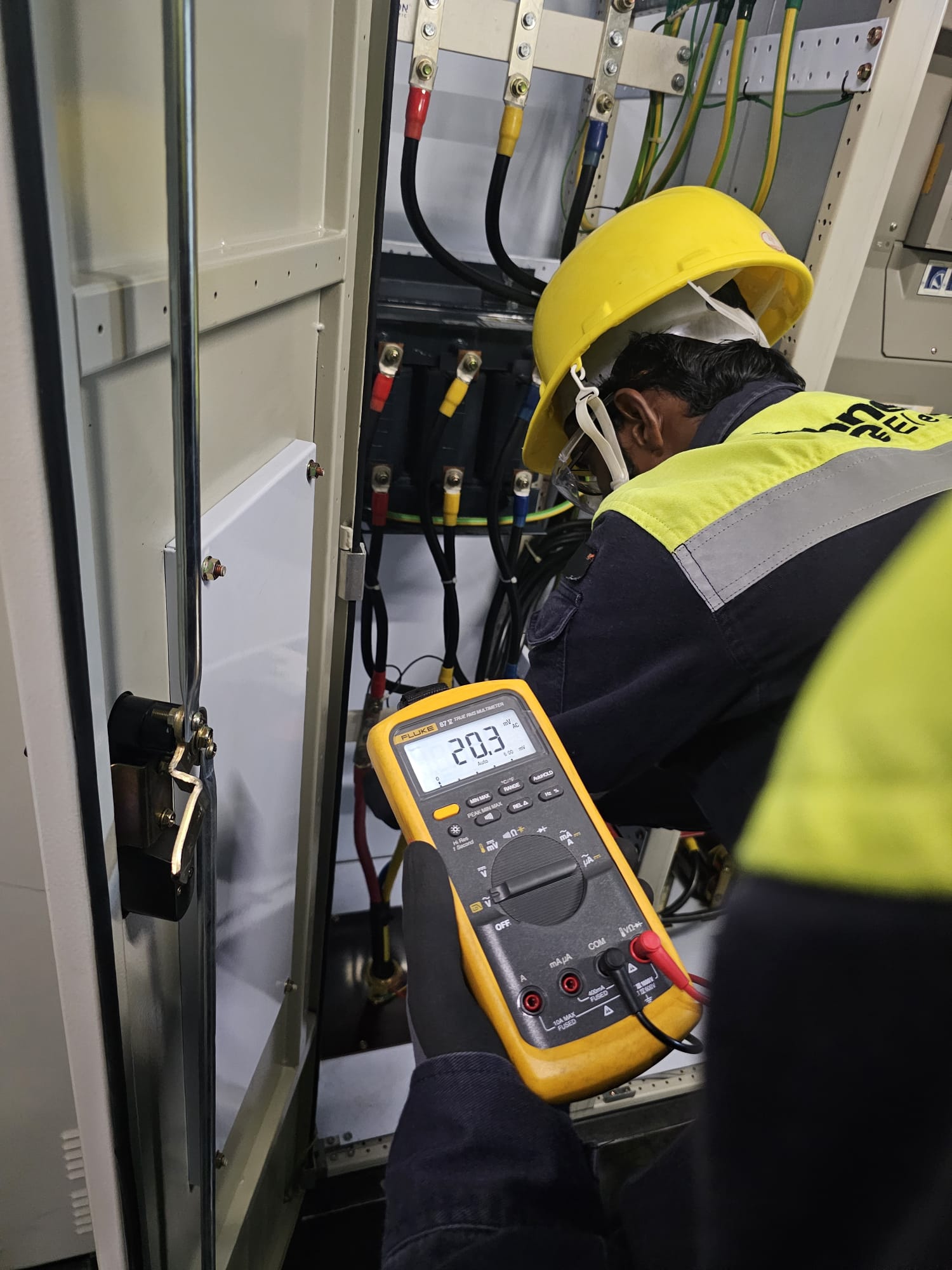 ATS, Control Wiring & Troubleshooting of all type of Electrical Equipment's - Image 4