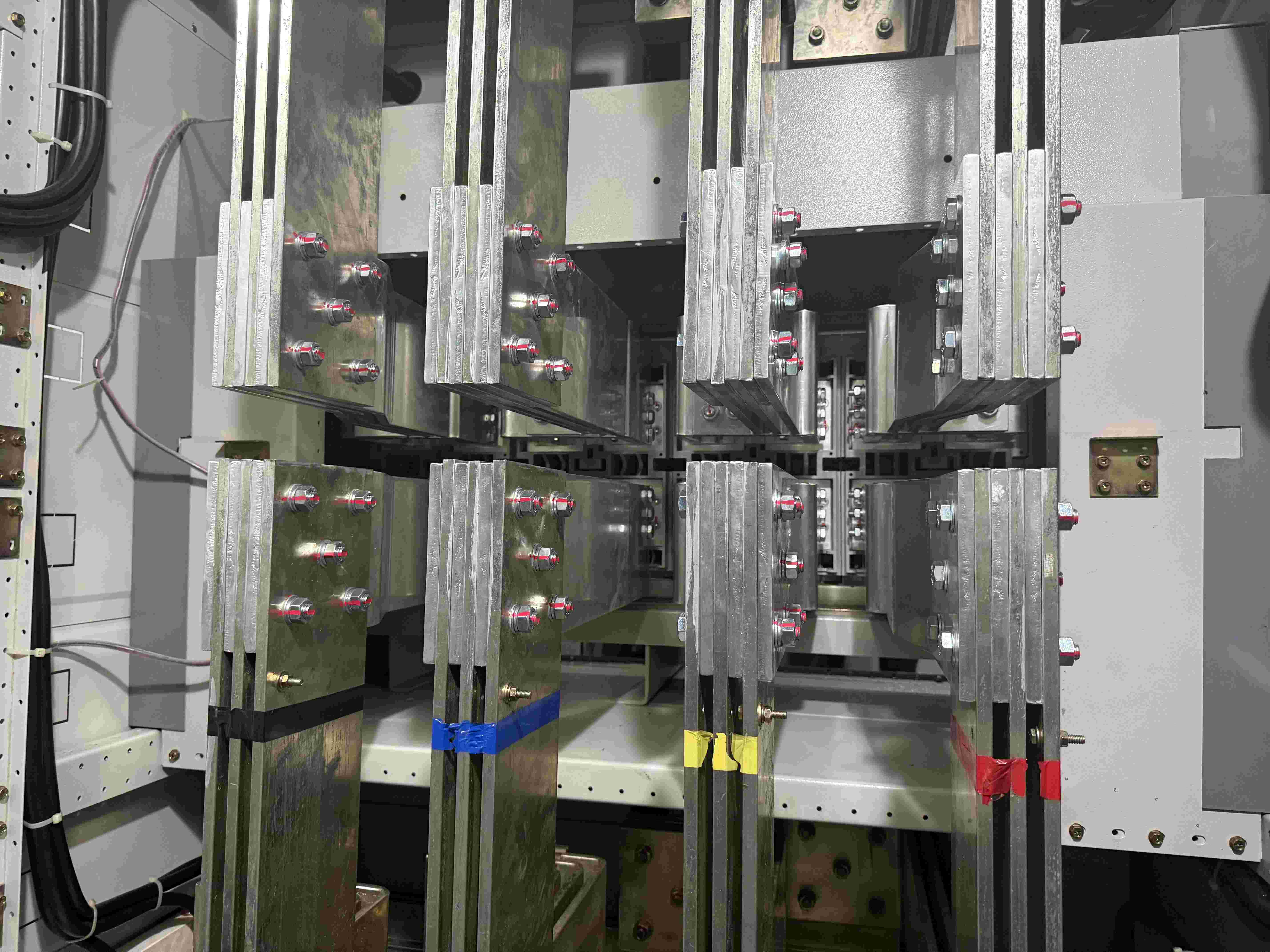 Install & Retrofit of all type of ACB, MCCB - Image 13