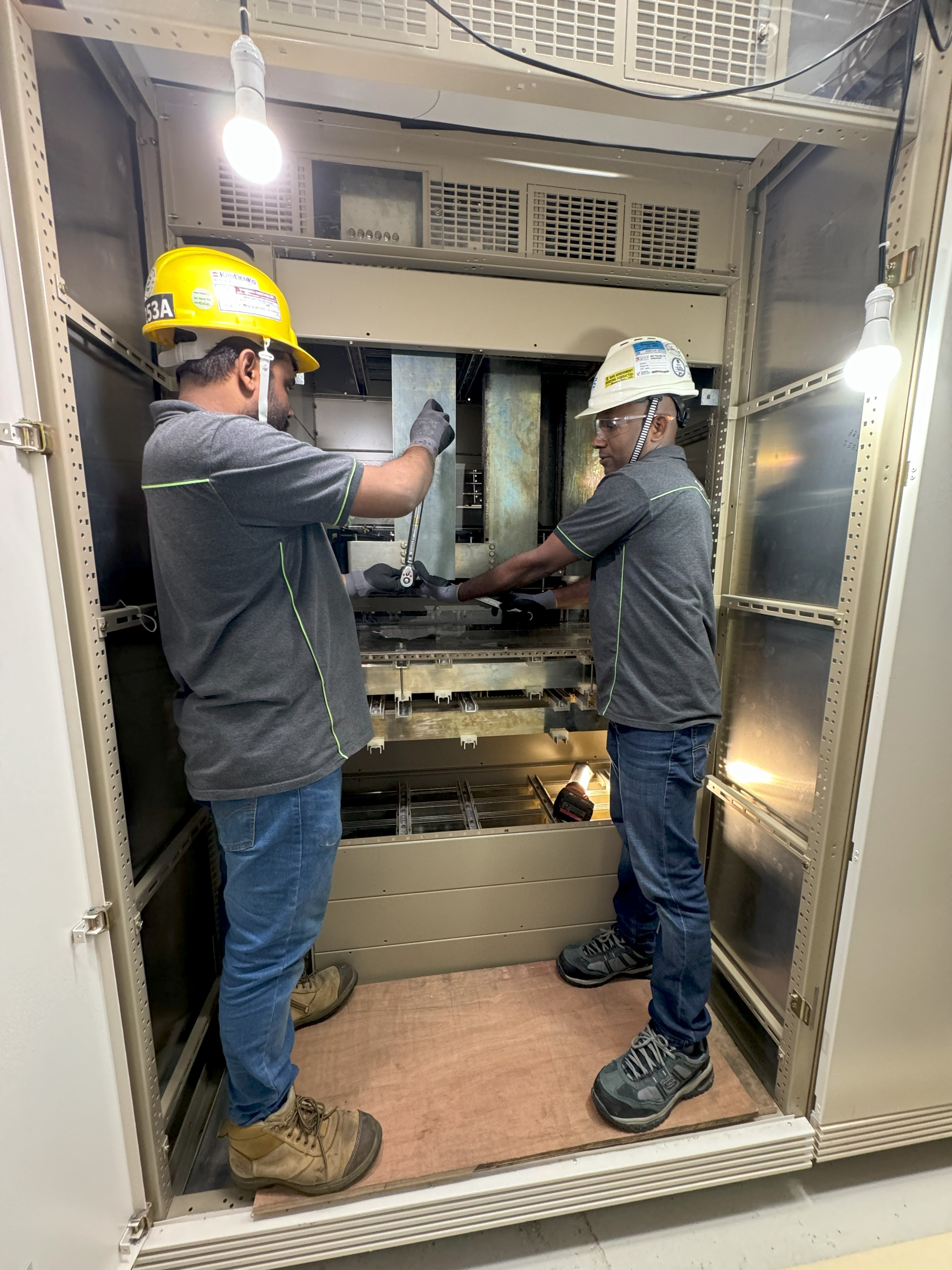 Install & Retrofit of All Types of ACB and MCCB - Image 16